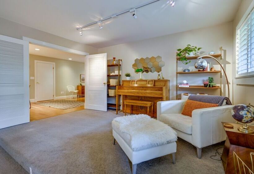 Cozy Kaysville Home 6 Mi To Lagoon Amusement Park!