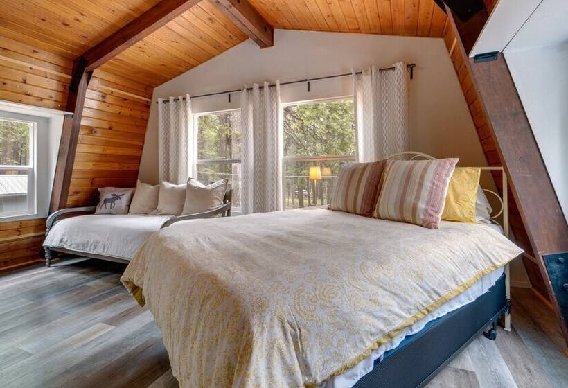 Cozy Nevada City Cabin: Deck, Game Room, Fire Pit