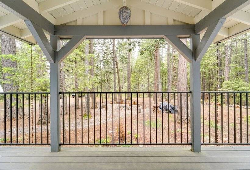 Cozy Nevada City Cabin: Deck, Game Room, Fire Pit
