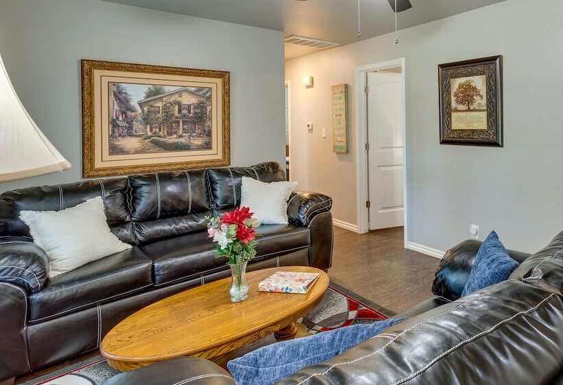 Cozy Norman Home: 4 Mi To Oklahoma University!