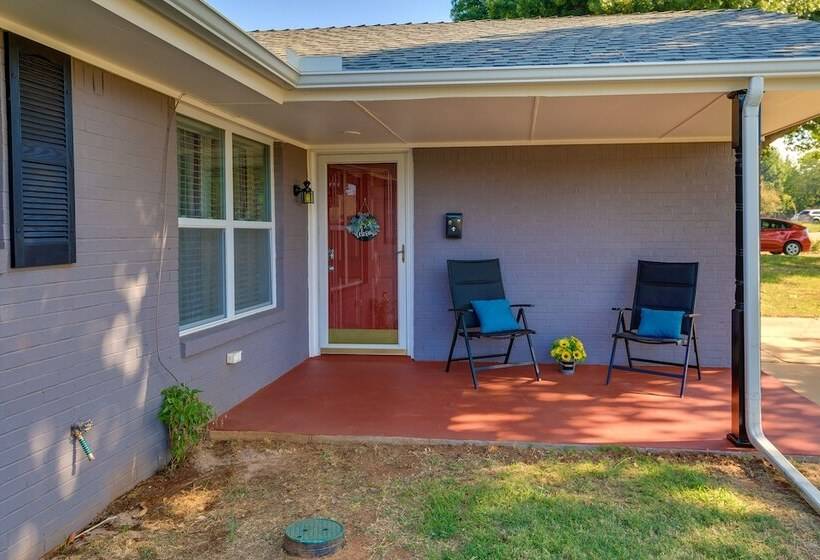 Cozy Norman Home: 4 Mi To Oklahoma University!