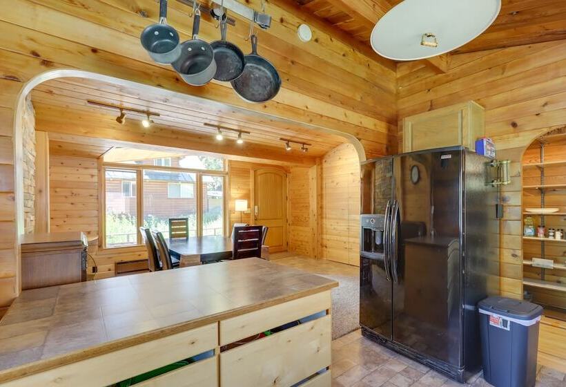 Cozy Provo Retreat With A Charming Fireplace!