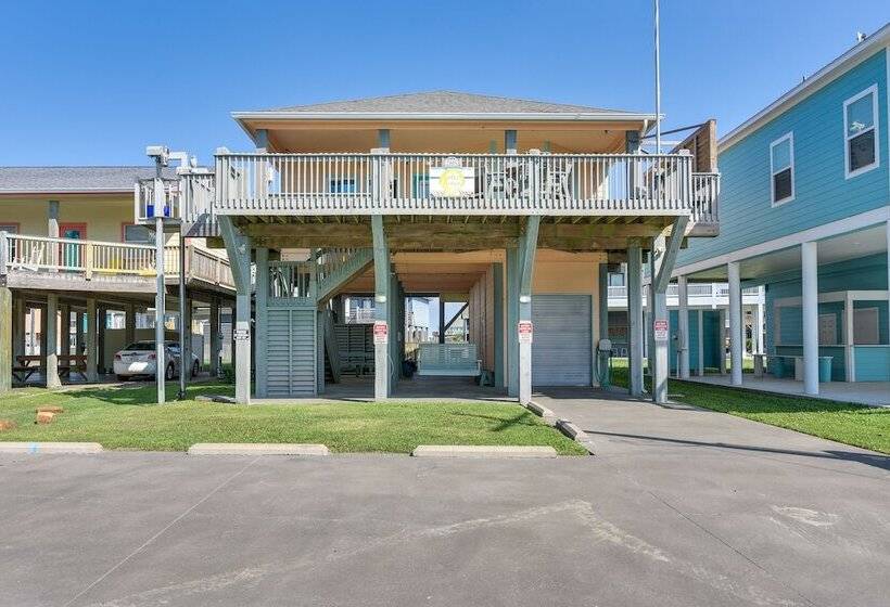 Ocean Views & Walk To Shore: Crystal Beach Home!