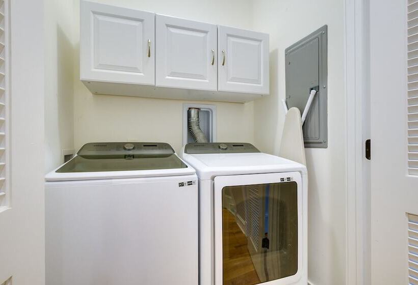 Dog Friendly Durham Home   Walk Downtown!