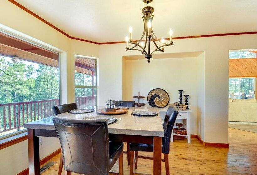 Dreamy Deck: Show Low Cabin On Over 2 Acres!