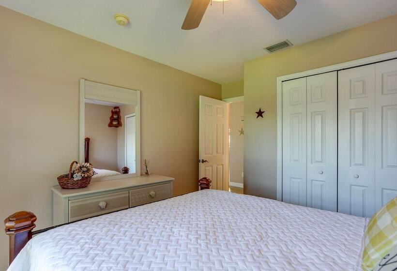 Family Friendly Port St. Lucie Home W/ Pool!