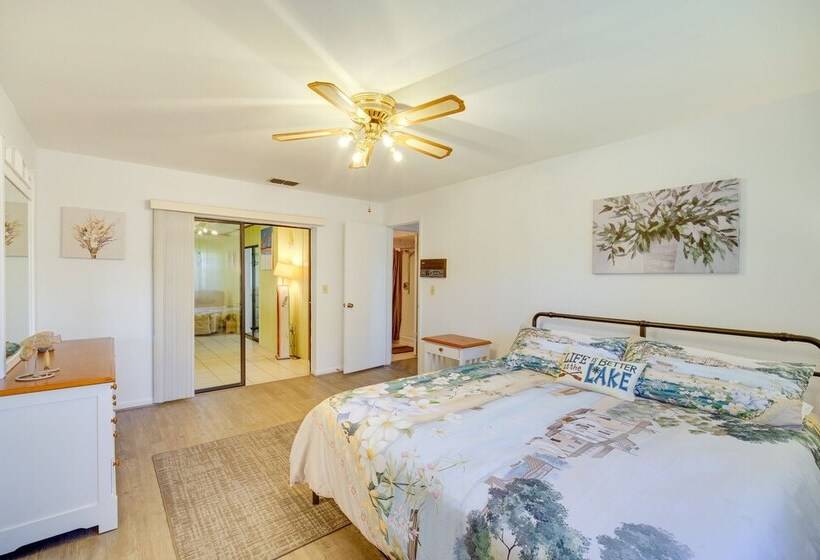 Family Friendly Home On Lake Tulane: Great Views!