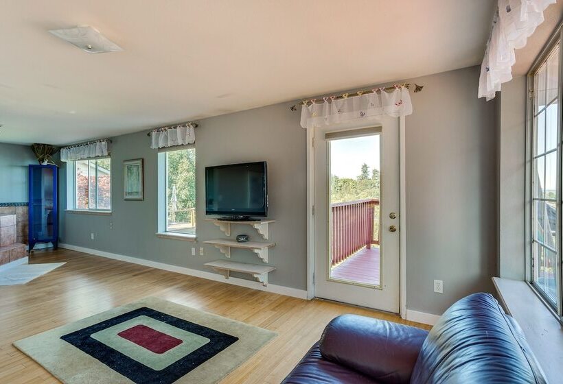 Federal Way Vacation Rental: Bay & Mountain Views!