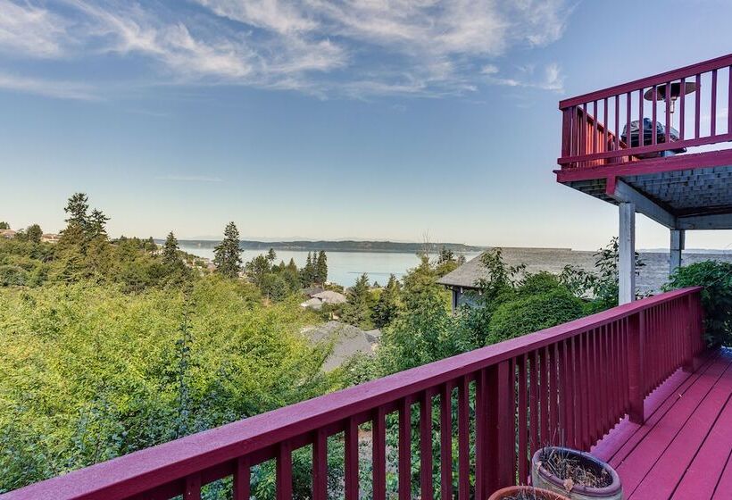 Federal Way Vacation Rental: Bay & Mountain Views!