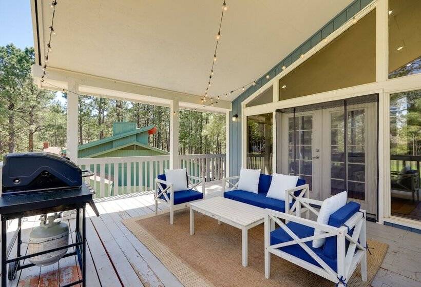 Flagstaff Home W/ Patio & Fire Pit: 4 Mi To Town!