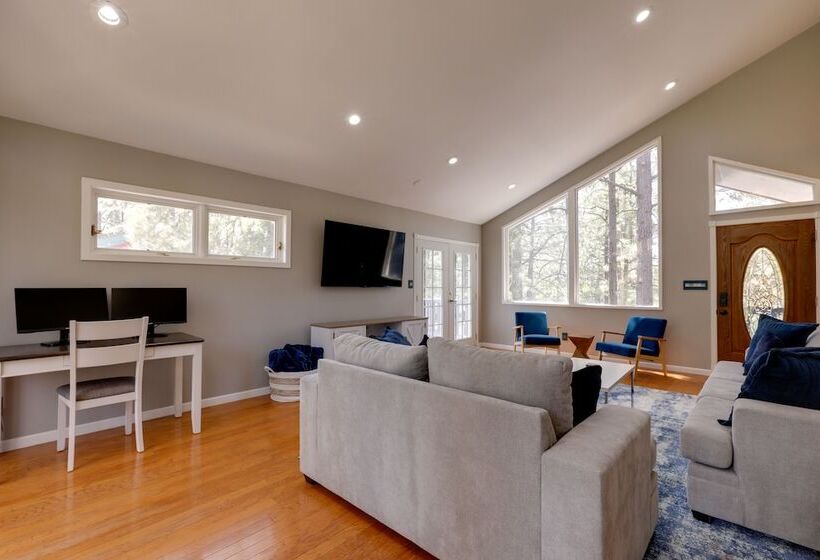 Flagstaff Home W/ Patio & Fire Pit: 4 Mi To Town!