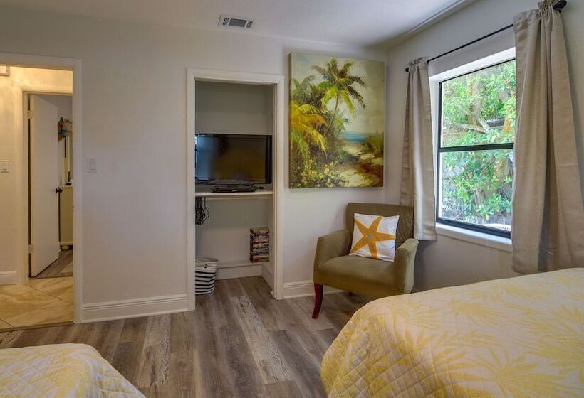 Melbourne Escape W/ Screened Patio, Near Beaches!