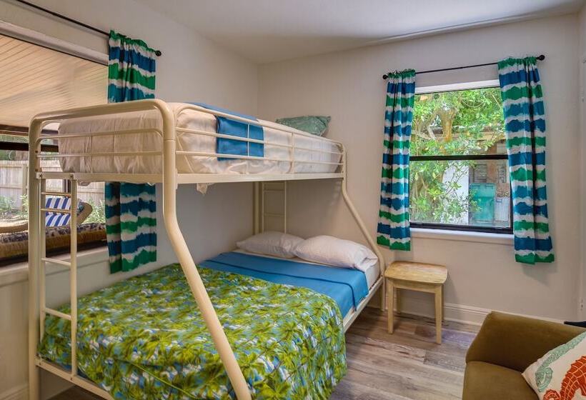 Melbourne Escape W/ Screened Patio, Near Beaches!