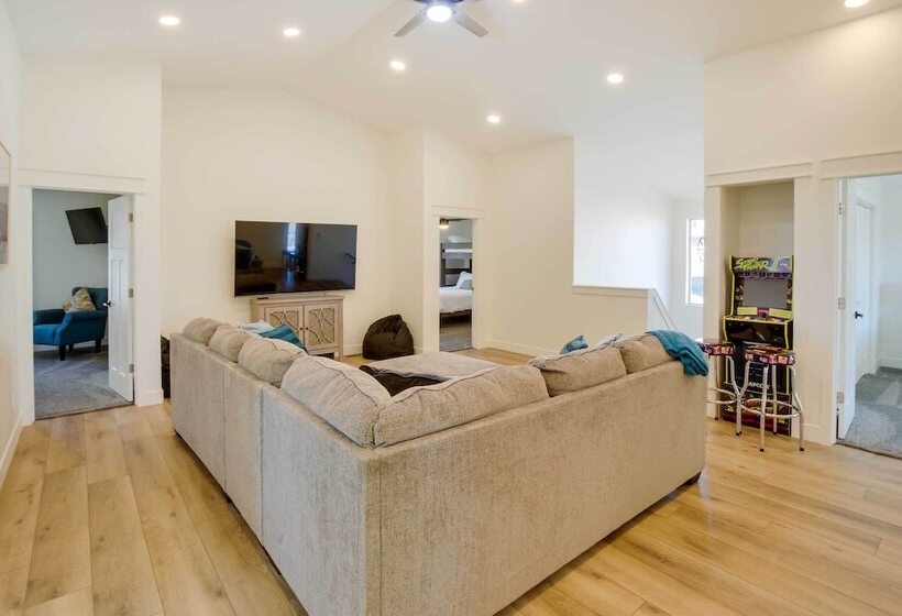 Garden City Vacation Rental: Walk To Bear Lake