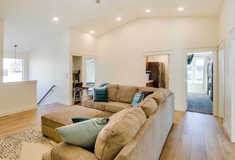 Garden City Vacation Rental: Walk To Bear Lake