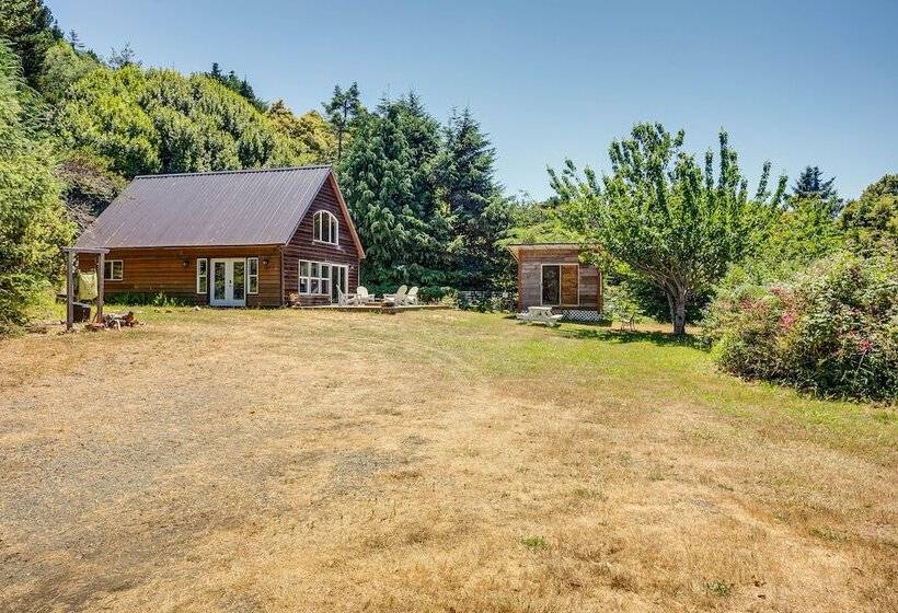 Gold Beach Vacation Rental: Close To Beaches!