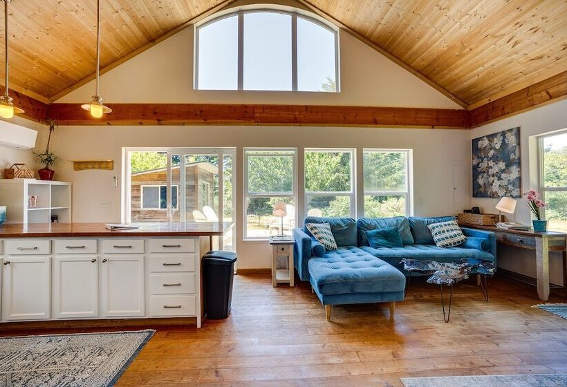 Gold Beach Vacation Rental: Close To Beaches!