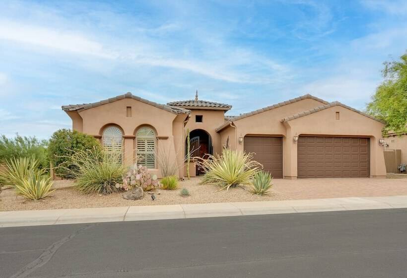 Goodyear Oasis W/ Private Pool & Hot Tub!