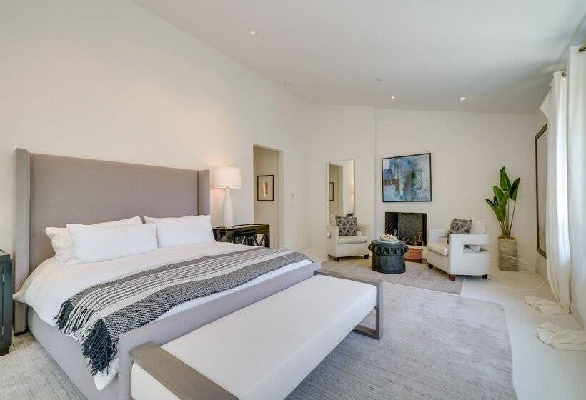 Gorgeous Carpinteria Home: Pool, Spa, Fireplaces!