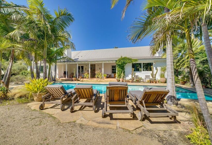 Gorgeous Carpinteria Home: Pool, Spa, Fireplaces!