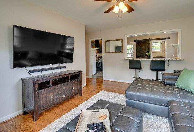 Greensboro Vacation Rental: 2 Mi To Downtown!