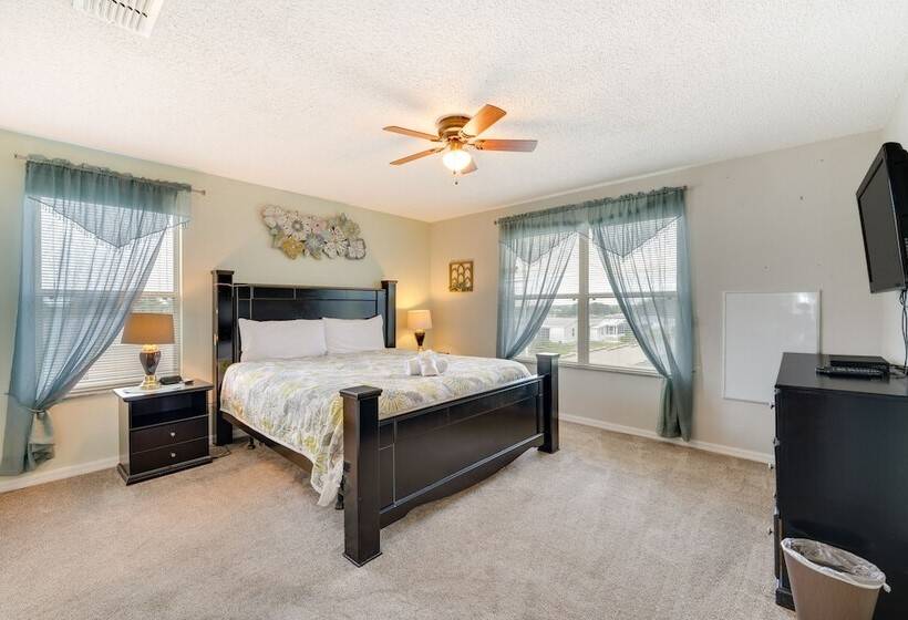 Haines City Golf Getaway: Lanai W/ Private Pool!