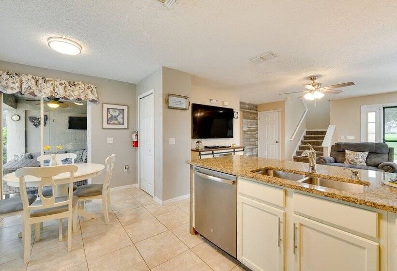 Haines City Golf Getaway: Lanai W/ Private Pool!