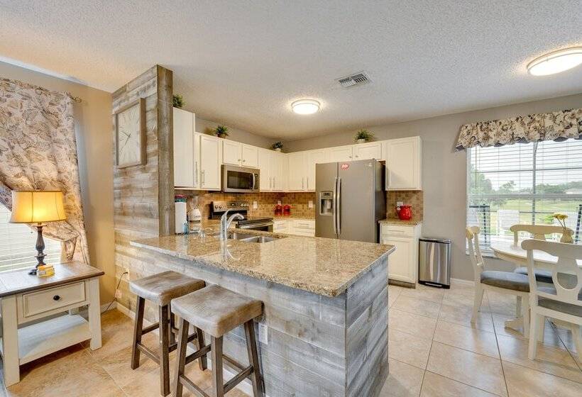 Haines City Golf Getaway: Lanai W/ Private Pool!