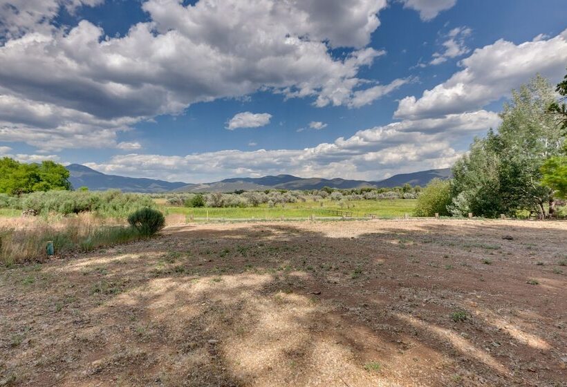 Historic Millicent Rogers Guest House W/ Hot Tub