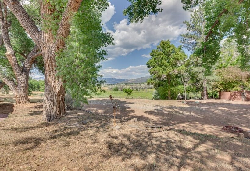 Historic Millicent Rogers Guest House W/ Hot Tub