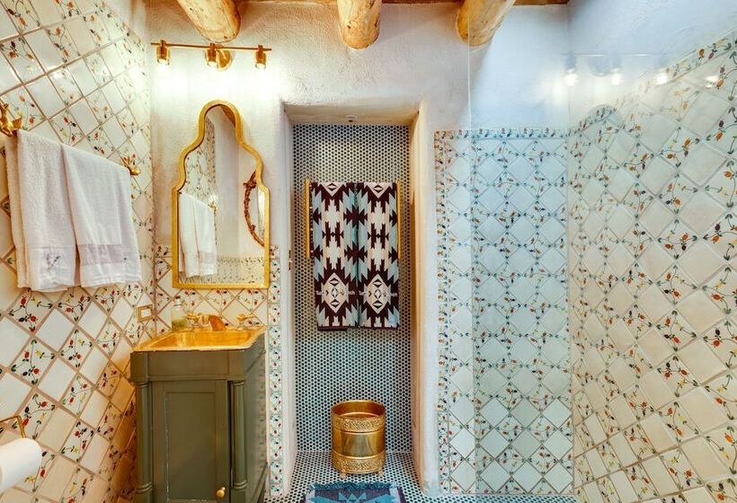 Historic Millicent Rogers Guest House W/ Hot Tub