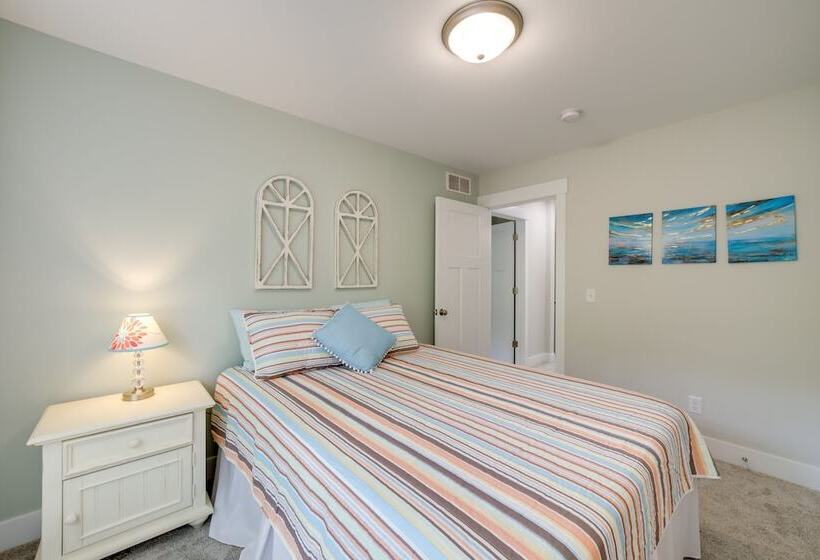 Holland Home W/ Fire Pit: Walk To Lake Michigan!