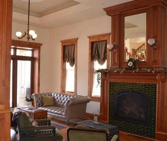 簡易ホテル The Kleemann House