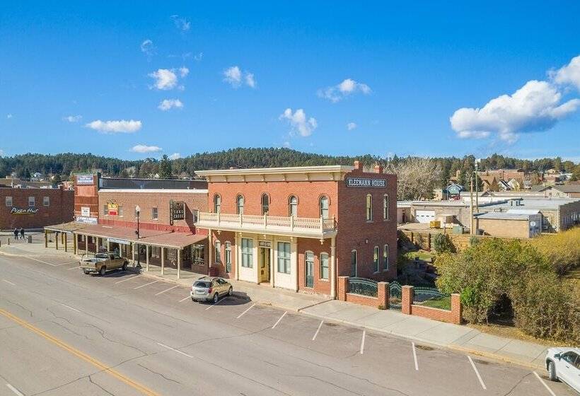 مسافرخانه The Kleemann House