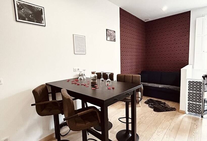 هتل 26 Rue Du Grand Maurian