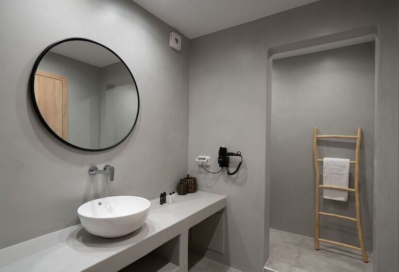 Отель El Destino Suites