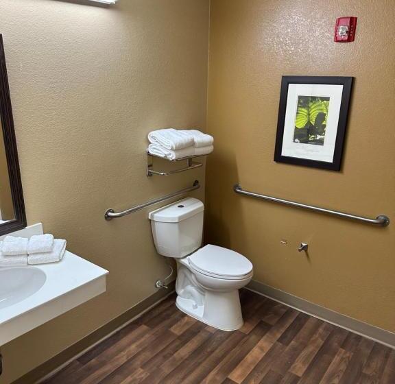 فندق Hometowne Studios By Red Roof Southfield