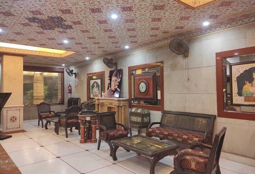 בית מלון כפרי Melrose Inn