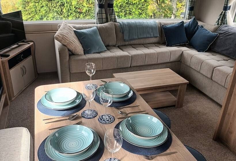 Отель Project Binka Luxury Caravan / Lodge 2 Bedrooms