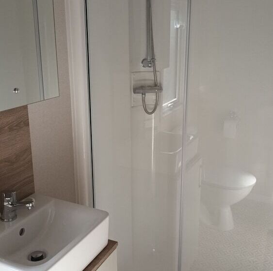 Отель Project Binka Luxury Caravan / Lodge 2 Bedrooms