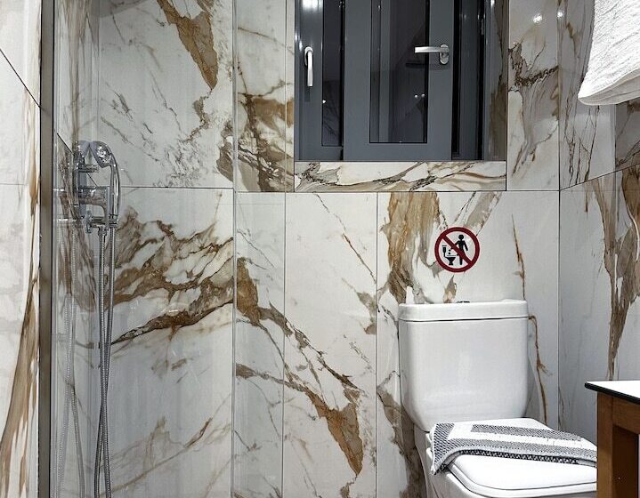 בית מלון כפרי Rodosrooms