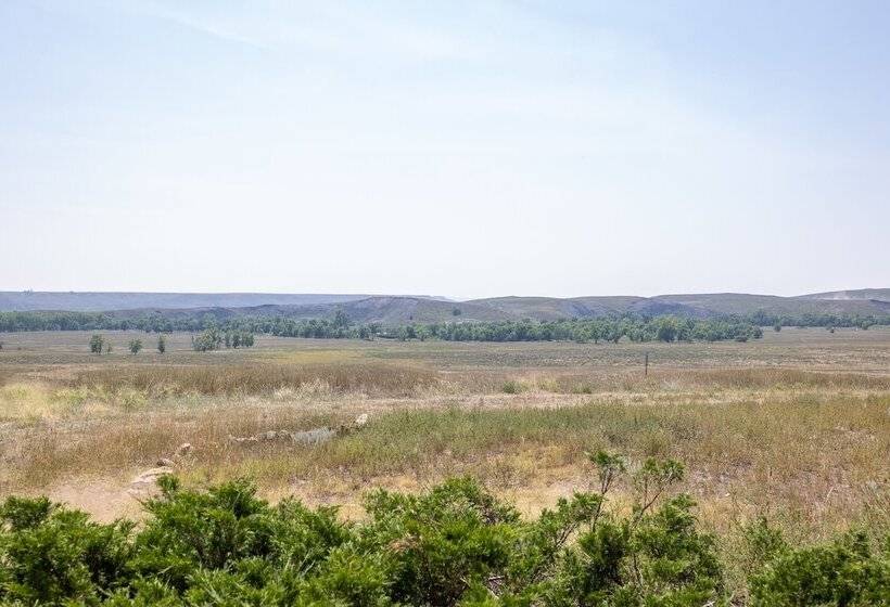 فندق ريفى Cheyenne River Ranch With Hot Tub