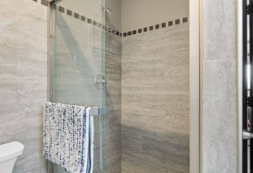 فندق ريفى Cheyenne River Ranch With Hot Tub