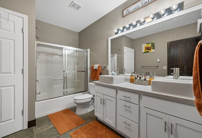 فندق ريفى Cheyenne River Ranch With Hot Tub