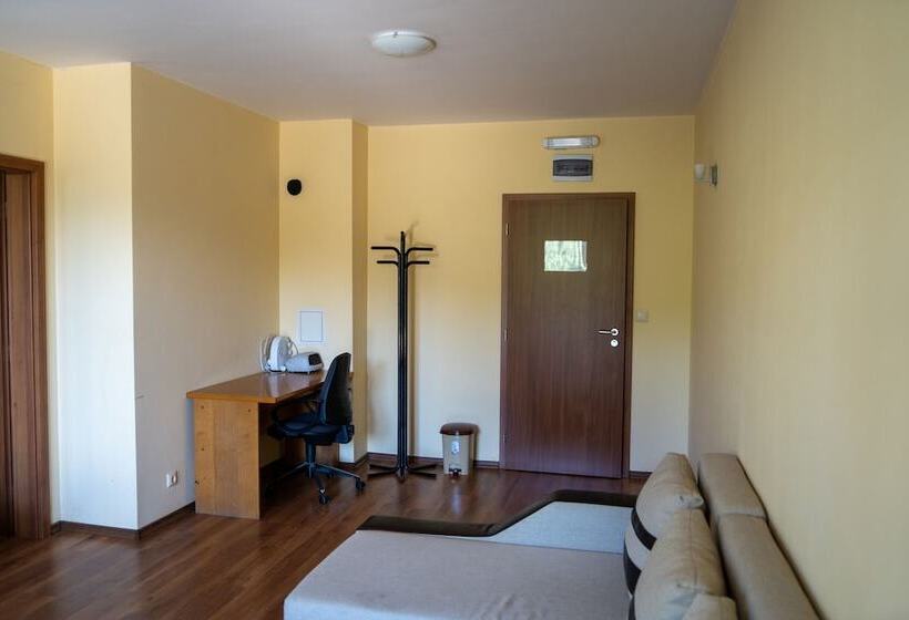 酒店 Rusaliite Adventure House