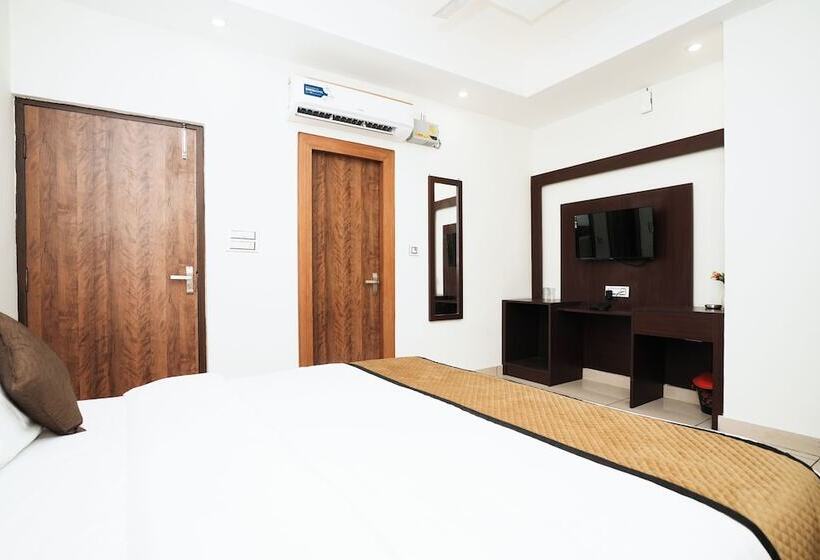 ホテル The 7 Seas