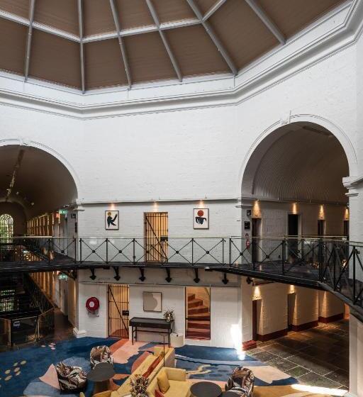 호텔 The Interlude