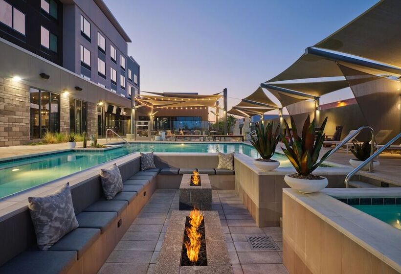 Отель Towneplace Suites By Marriott Tempe