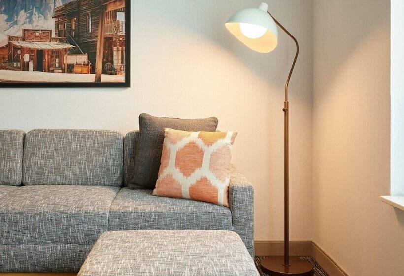 Отель Towneplace Suites By Marriott Tempe