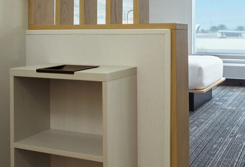 Отель Towneplace Suites By Marriott Tempe